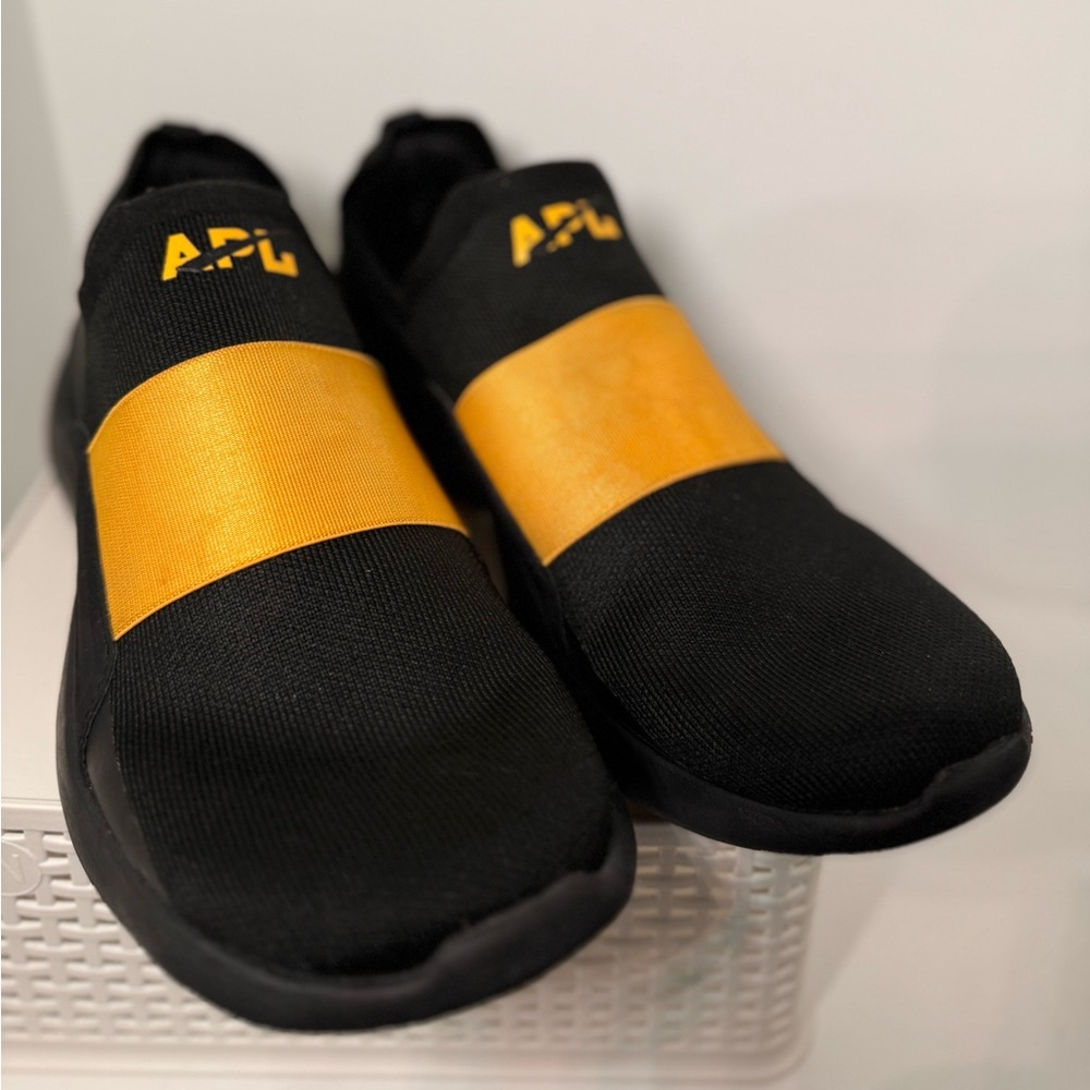 APL Men size 8 Shoes